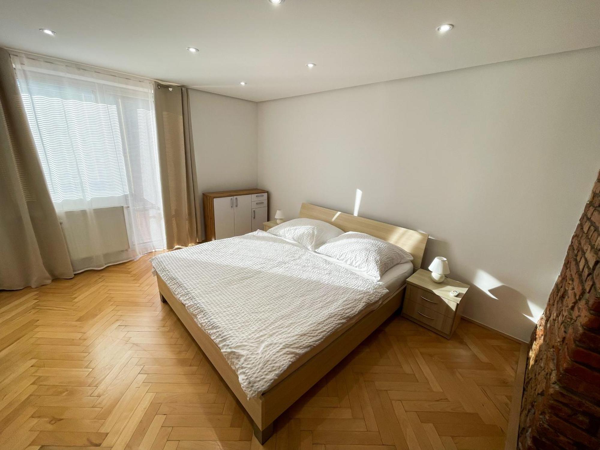 Luxury Apartment In The City Centre Caşonia Exterior foto